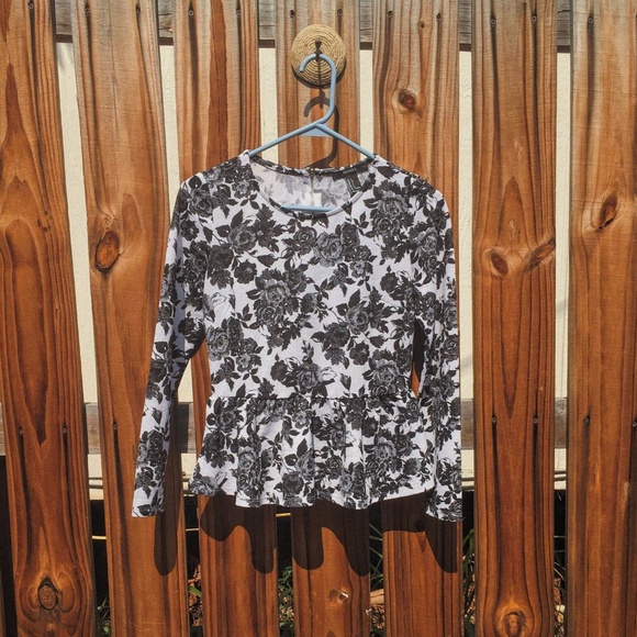 Forever 21 Peplum Floral Top Long Sleeve Size S - Picture 5 of 5